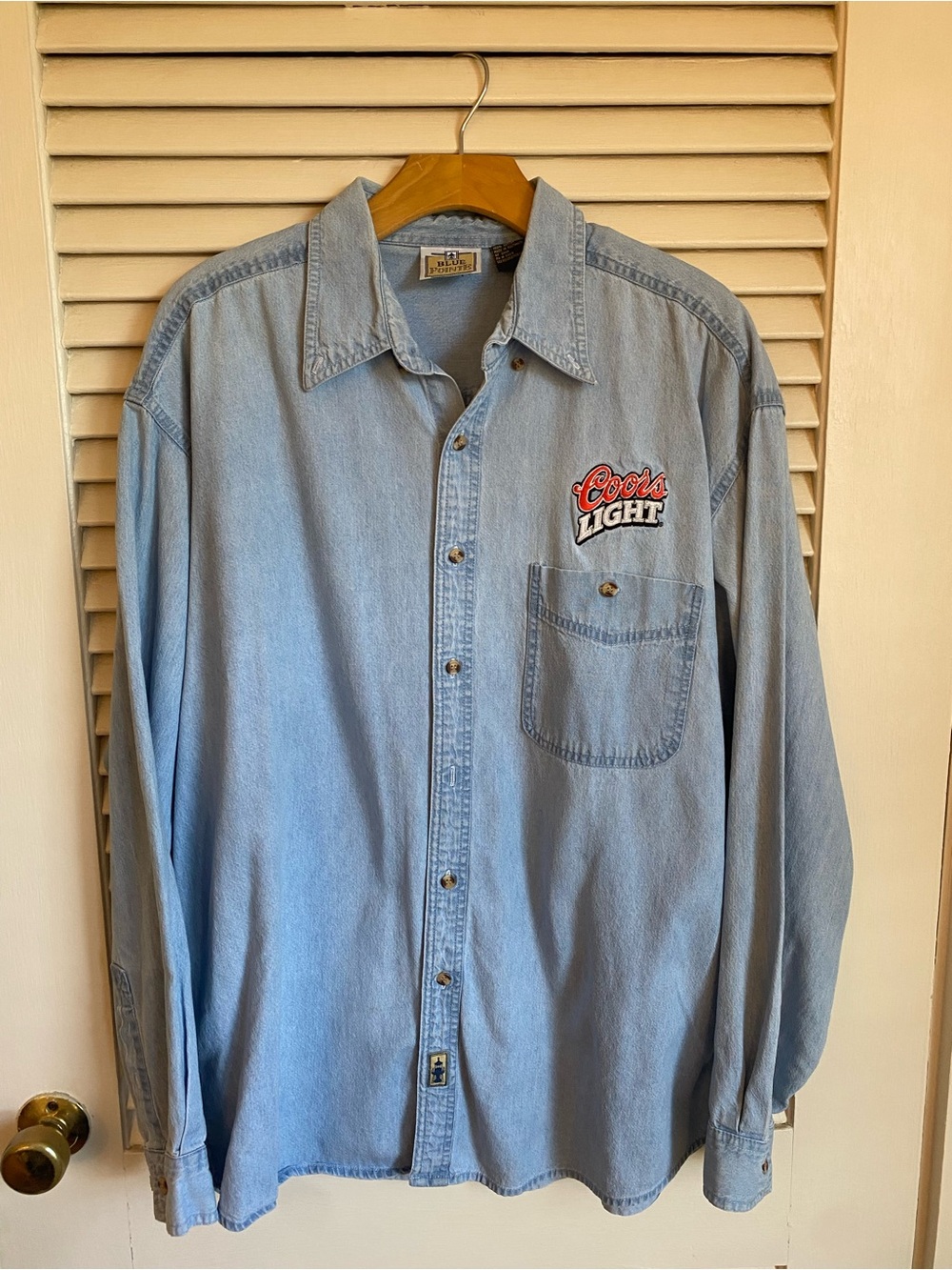 Coors Light Embroidered 100% Cotton Blue Pointe Denim Button-Up
